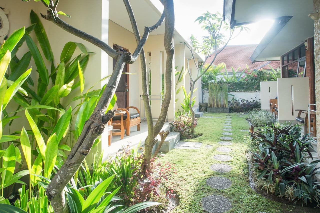 Blanjong Homestay By Ecommerceloka Санур Экстерьер фото